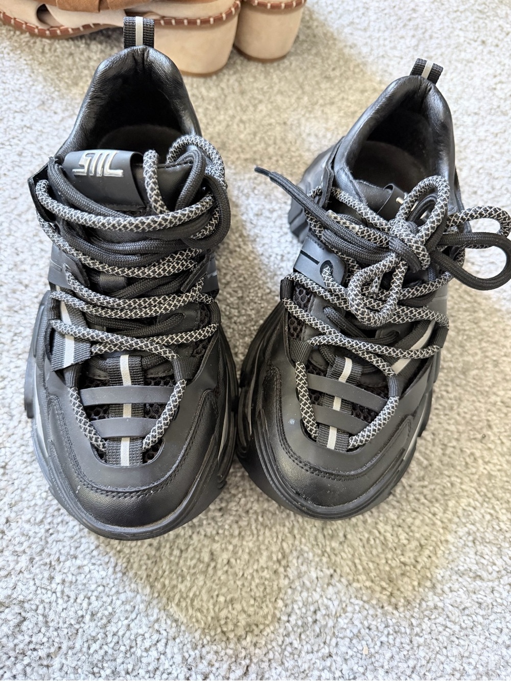 Steve Madden Black and Gray Chunky Sneakers